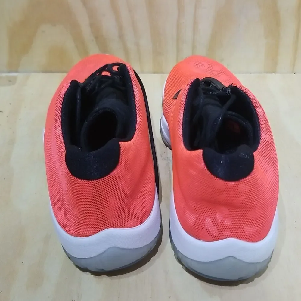Nike Air Jordan Future Low Men Shoes  Infrared  VGC Size 13